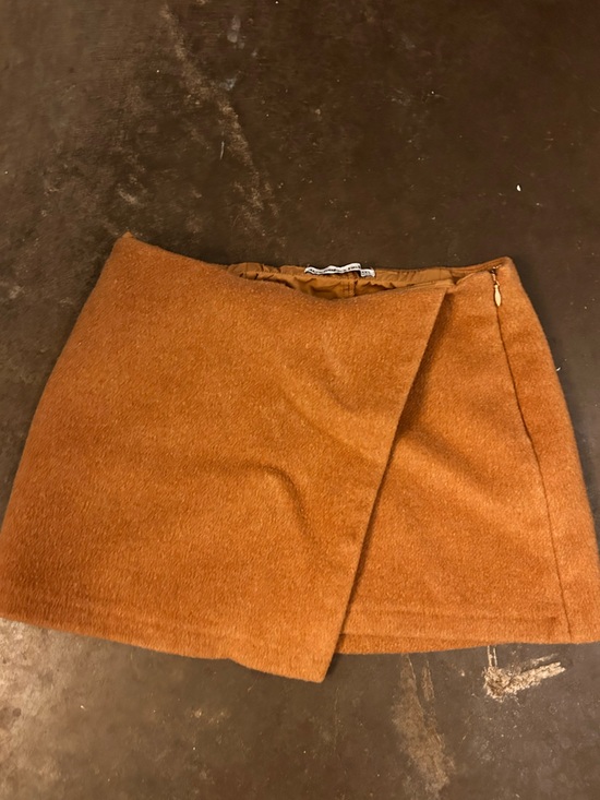 Abercrombie & Fitch Dresses & Skirts - Abercrombie & Fitch Tan Skort